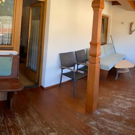 Schwemberger Ohne Fruehstueck מאיירהופן