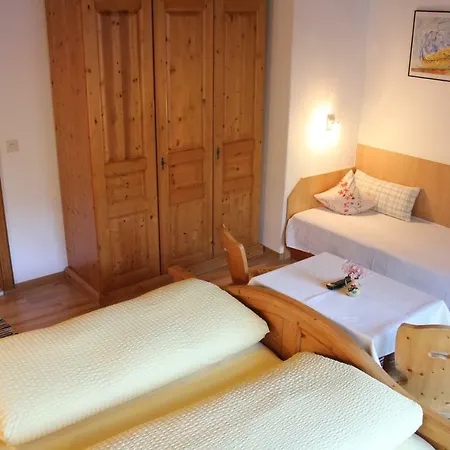 Schwemberger Ohne Fruehstueck 3* מאיירהופן